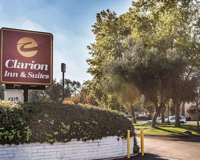 کلارین این اند سویتز