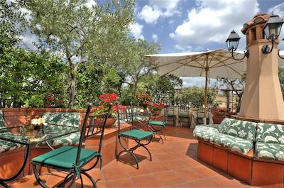 هتل دیانا روف گاردن