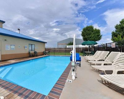 کوالیتی این اند سویتز ویچیتا