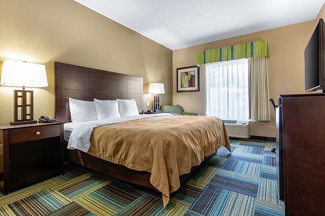 Quality Inn and Suites Arnold – St Louis