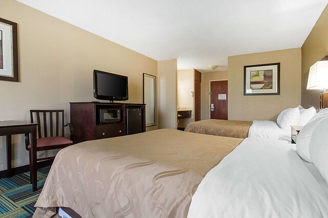 Quality Inn and Suites Arnold – St Louis