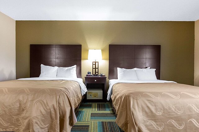 Quality Inn and Suites Arnold – St Louis