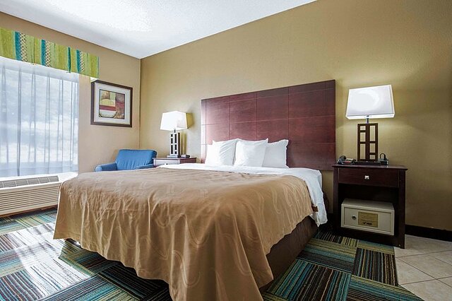 Quality Inn and Suites Arnold – St Louis