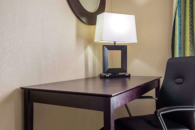 Quality Inn and Suites Arnold – St Louis