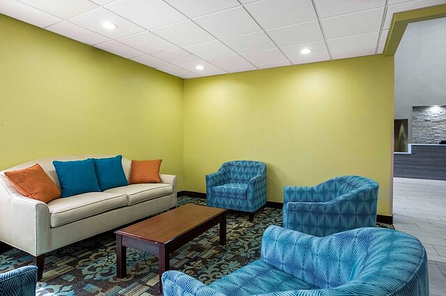 Quality Inn and Suites Arnold – St Louis