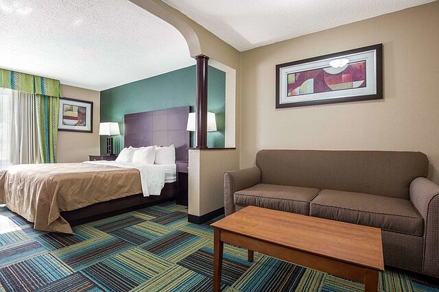 Quality Inn and Suites Arnold – St Louis