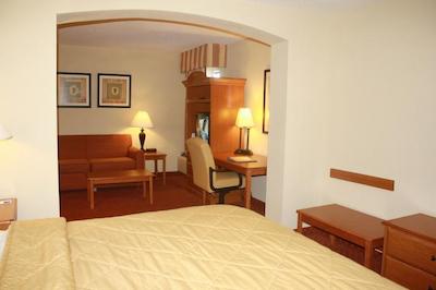 د این ات کریدمور