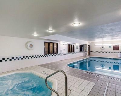 کمفرت این ایست