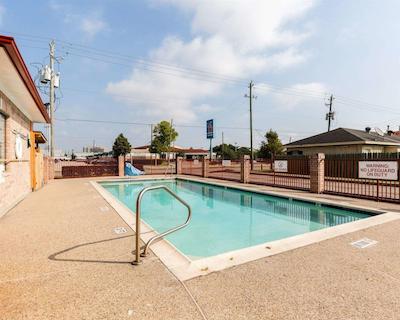 اکنو لج هوستون هببای آیرپرت