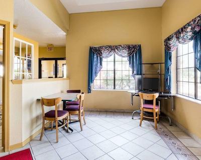 اکنو لج هوستون هببای آیرپرت