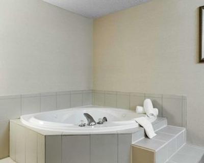 کمفرت این ات د زو