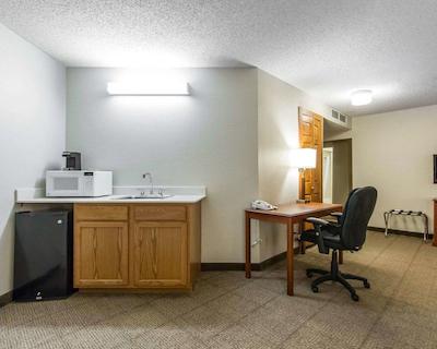 کمفرت این ات د زو