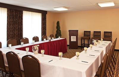 فور پوینتز بای شراتون کالامازو