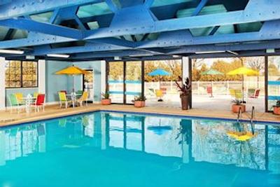 فور پوینتز بای شراتون کالامازو