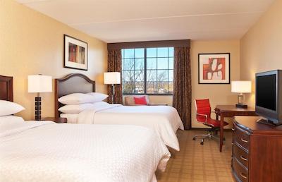 فور پوینتز بای شراتون کالامازو