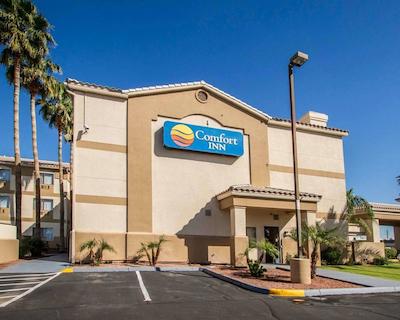 کمفرت این وست