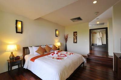 هالیدی این ریزورت فی فی آیلند