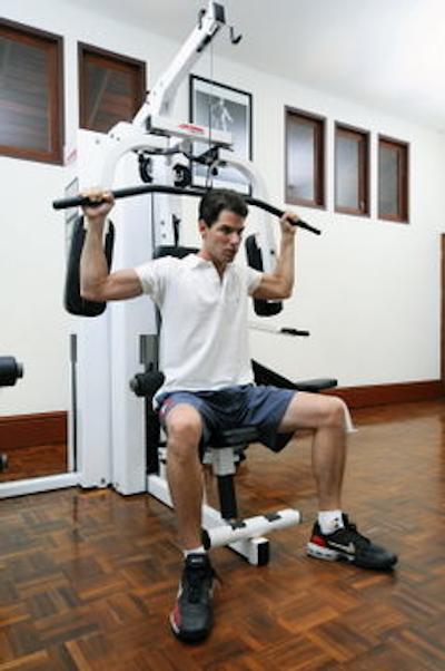 هالیدی این ریزورت فی فی آیلند