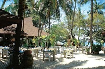 هالیدی این ریزورت فی فی آیلند