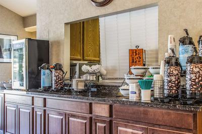 کمفرت این هالف مون ب