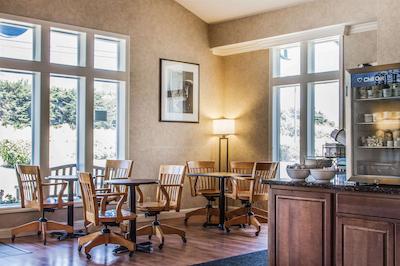 کمفرت این هالف مون ب