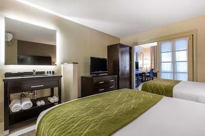 کمفرت این اند سویتز زو اسیا ورلد اریا