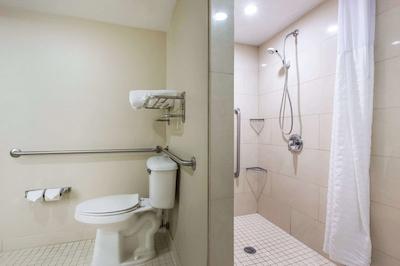 کمفرت این اند سویتز زو اسیا ورلد اریا