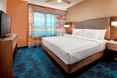 هموود سویتز بای هیلتون سان دیگو هتل سیرکل/اسیا ورلد اریا