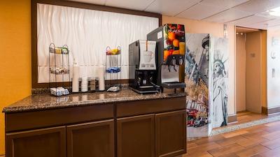 بست وسترن هامپتون کلیسوم این