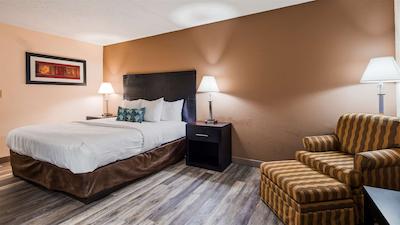 بست وسترن هامپتون کلیسوم این