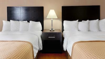 بست وسترن هامپتون کلیسوم این