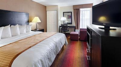 بست وسترن هامپتون کلیسوم این