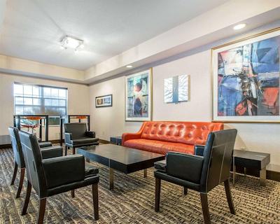 کمفرت سویتز دونتون