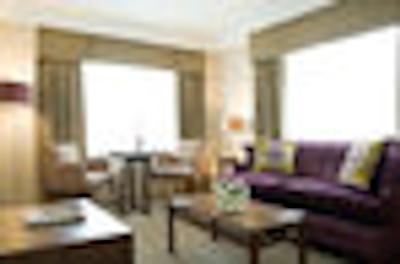 دلفین هوس سرویسد اپارتمنتز