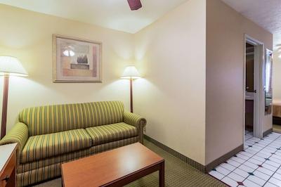 اکنو لج این اند سویتز وست