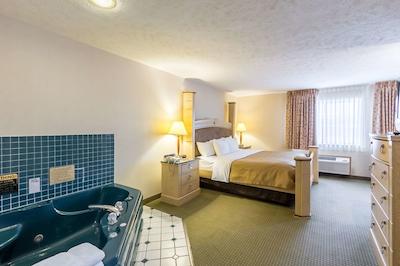 اکنو لج این اند سویتز وست