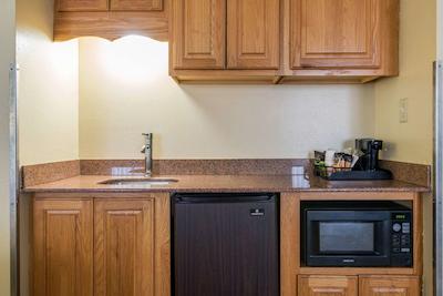 کمفرت این اسود جاکسُنویل