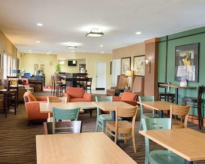 اکنو لج ات واناماکر