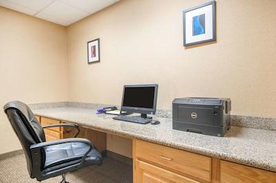 کمفرت سویتز آیرپرت