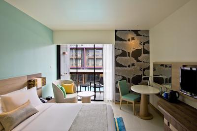 هالیدی این اکسپرس پوکت پاتنگ بیچ سنترال