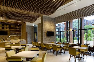 هالیدی این اکسپرس پوکت پاتنگ بیچ سنترال