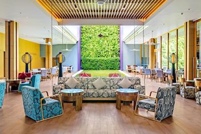 هالیدی این اکسپرس پوکت پاتنگ بیچ سنترال