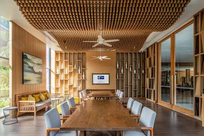 هالیدی این اکسپرس پوکت پاتنگ بیچ سنترال