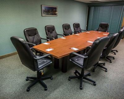 کمفرت سویتز اُاکبروک تراس