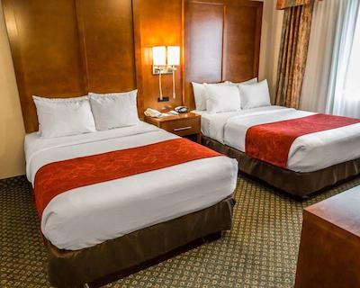 کمفرت سویتز اُاکبروک تراس