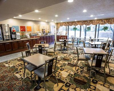 کمفرت سویتز اُاکبروک تراس