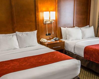 کمفرت سویتز اُاکبروک تراس