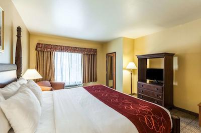 سورست پلاس هتل بای بست وسترن مسکویت