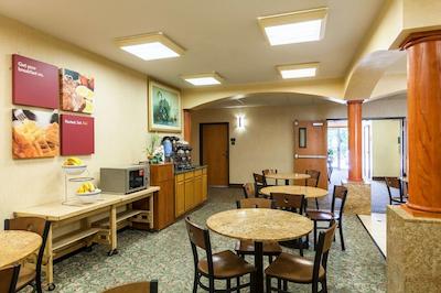 سورست پلاس هتل بای بست وسترن مسکویت