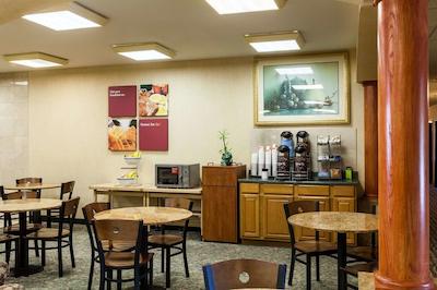 سورست پلاس هتل بای بست وسترن مسکویت